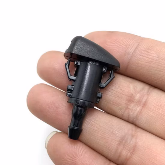 E53 車のフロントガラスウォッシャーワイパーウォータースプレーノズルに適合